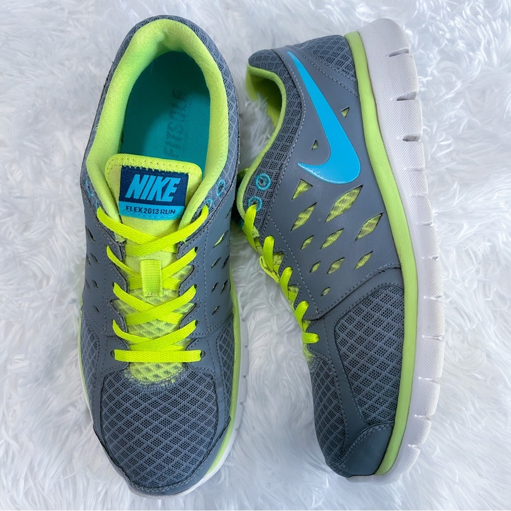 NIKE Flex Run
